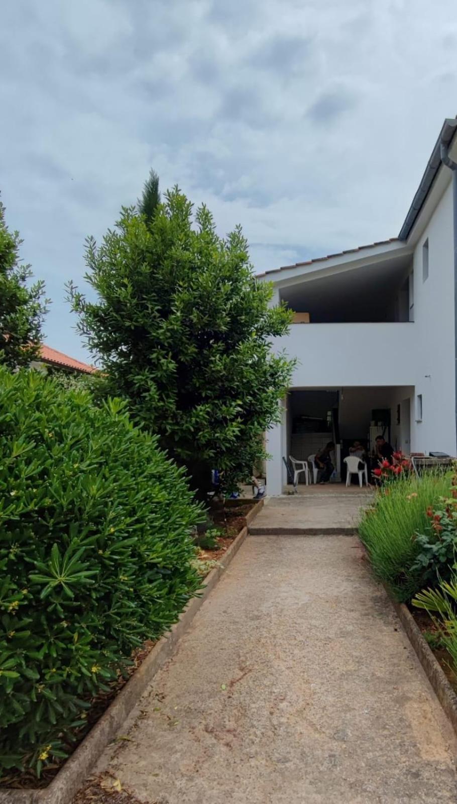 Apartmani 1 Pinezici Екстер'єр фото