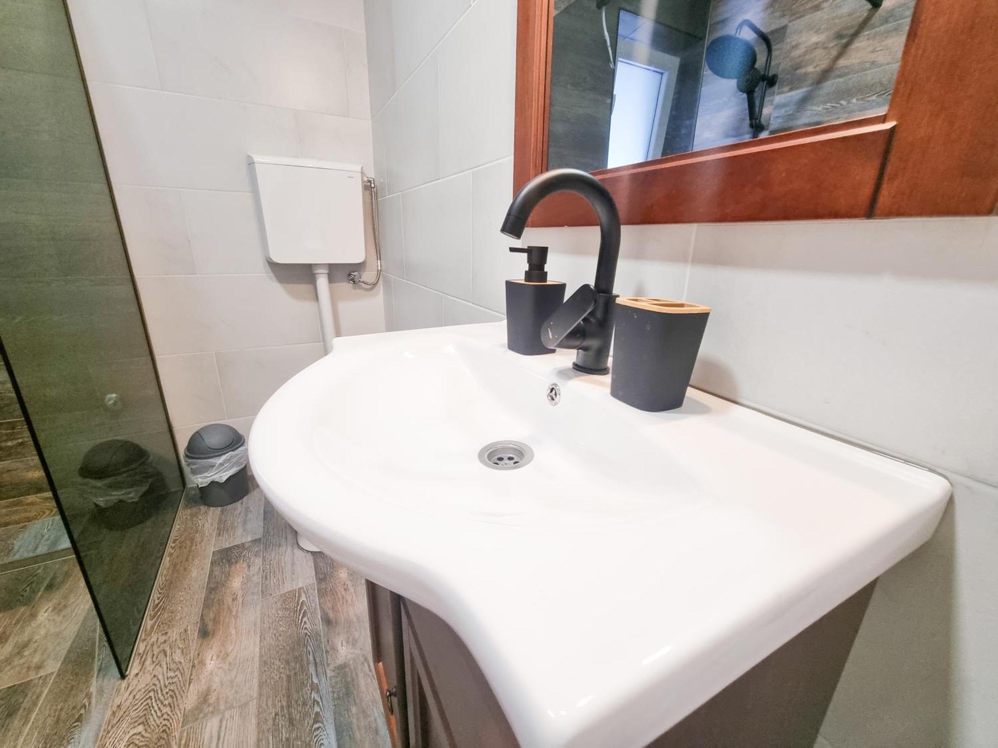 Apartmani 1 Pinezici Екстер'єр фото