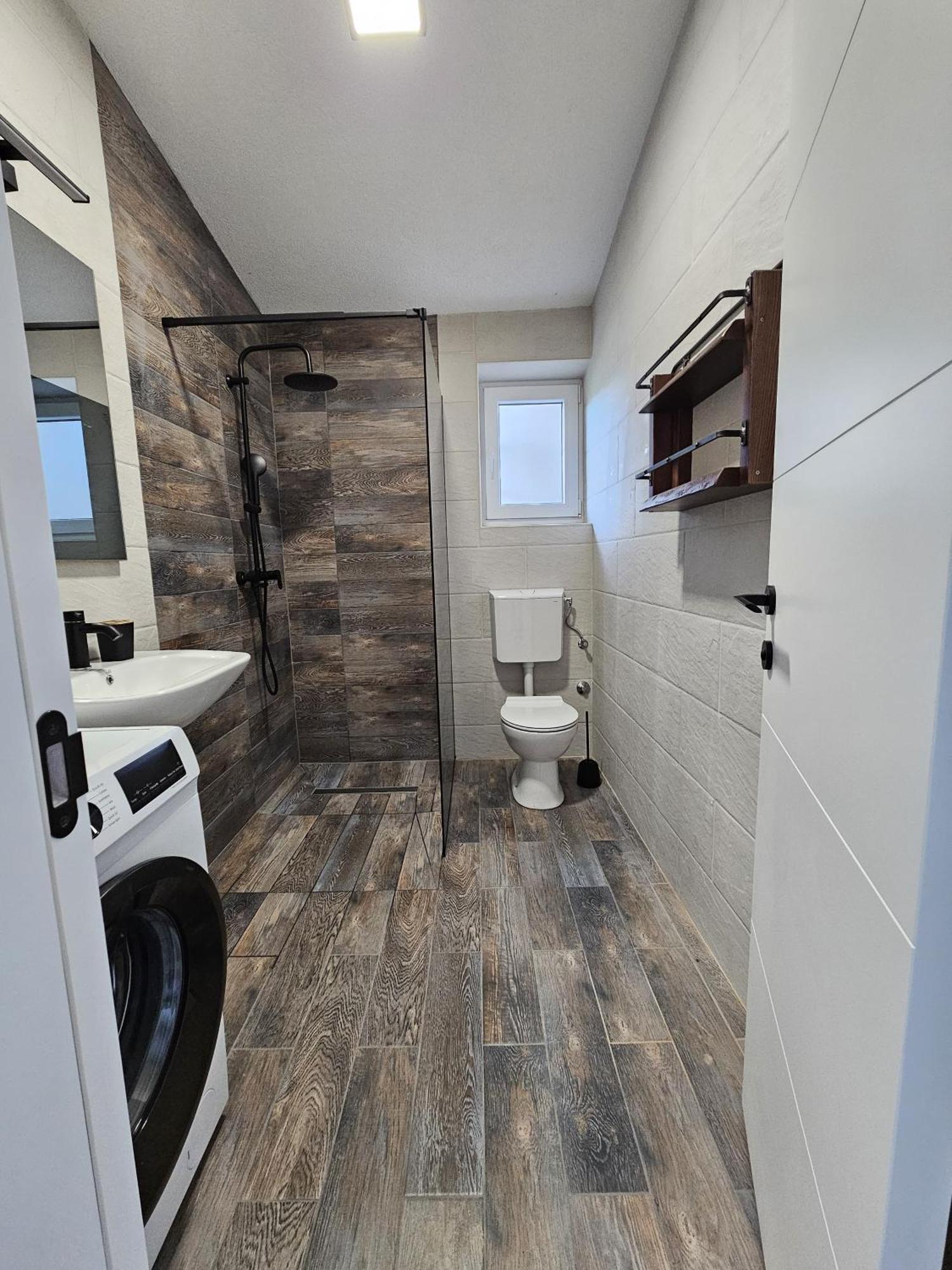 Apartmani 1 Pinezici Екстер'єр фото